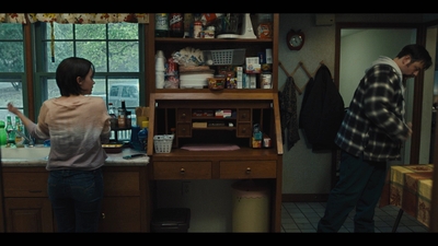 Mare_Of_Easttown_S01E01_mkv1189.jpg