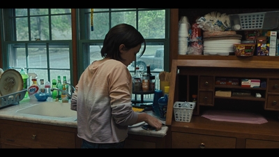 Mare_Of_Easttown_S01E01_mkv1209.jpg