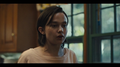Mare_Of_Easttown_S01E01_mkv1253.jpg