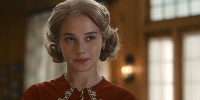 The_First_Lady_S01E10_mp46047.jpg