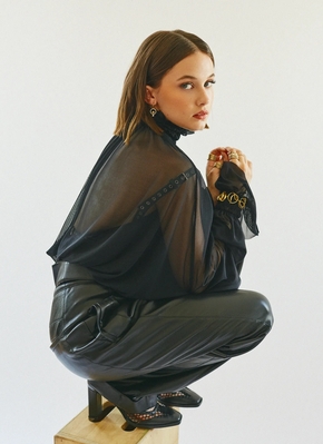 05.jpg